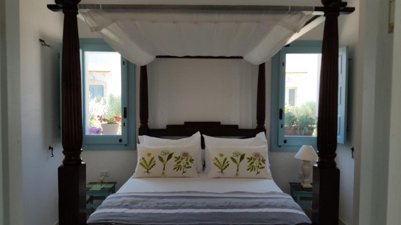 The Proud Garden Bed & Breakfast Carovigno Luaran gambar