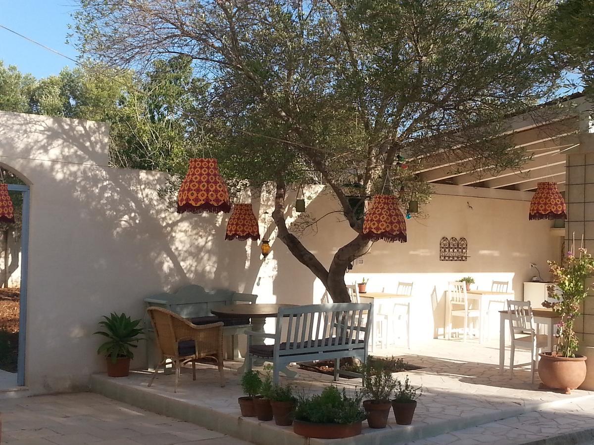 The Proud Garden Bed & Breakfast Carovigno Luaran gambar