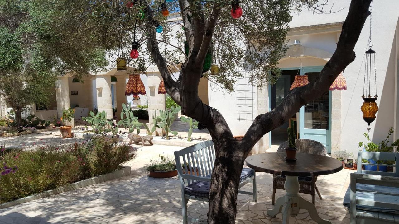 The Proud Garden Bed & Breakfast Carovigno Luaran gambar