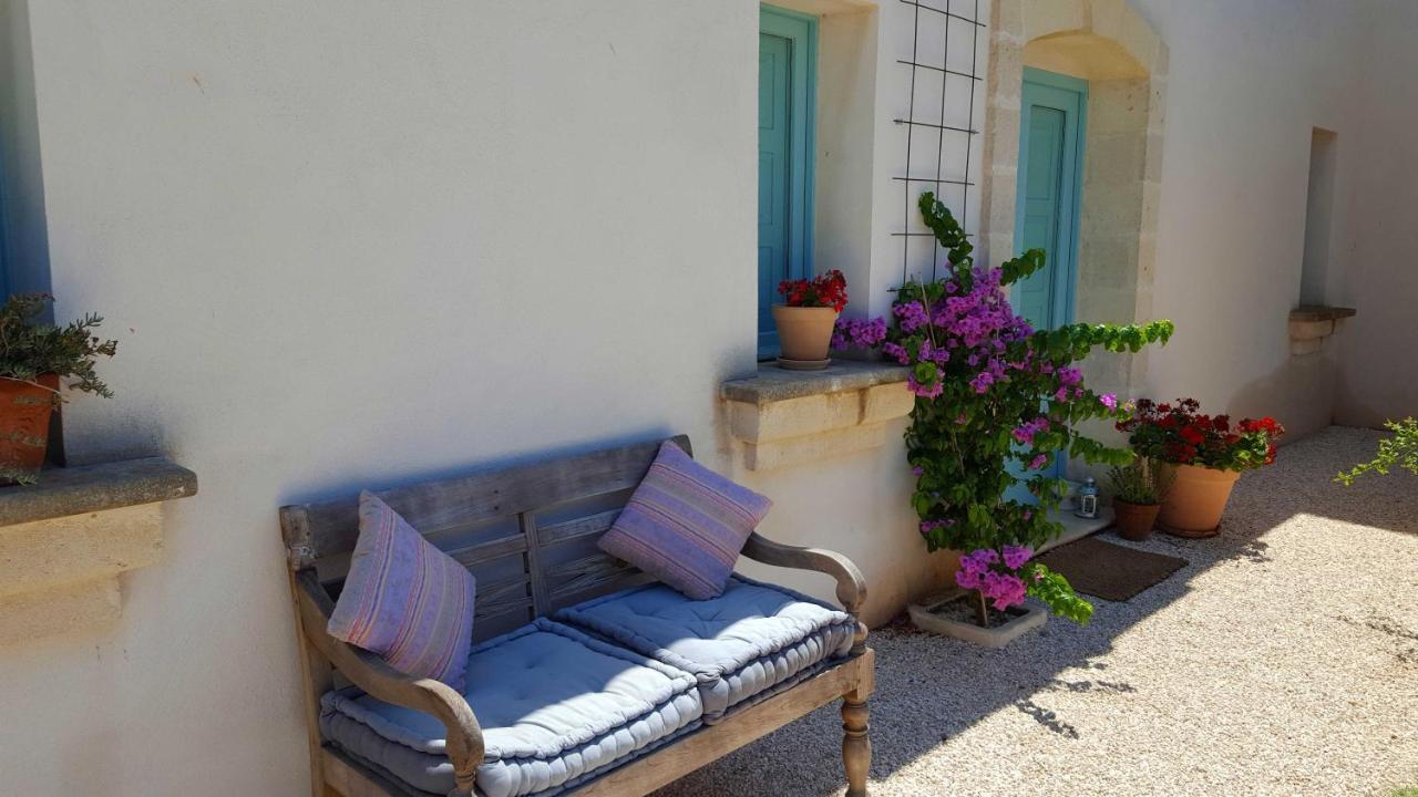 The Proud Garden Bed & Breakfast Carovigno Luaran gambar